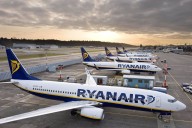 Alicante pierde la ruta de Ryanair con Tenerife en el pulso de la aerolínea por la subida de tasas de Aena