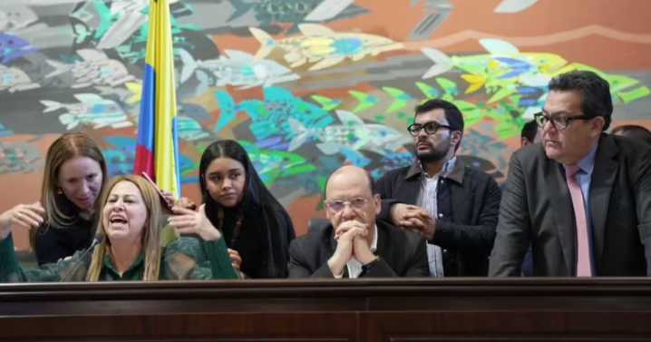 Expertos advierten que recortar el presupuesto no es suficiente para resolver la crisis fiscal