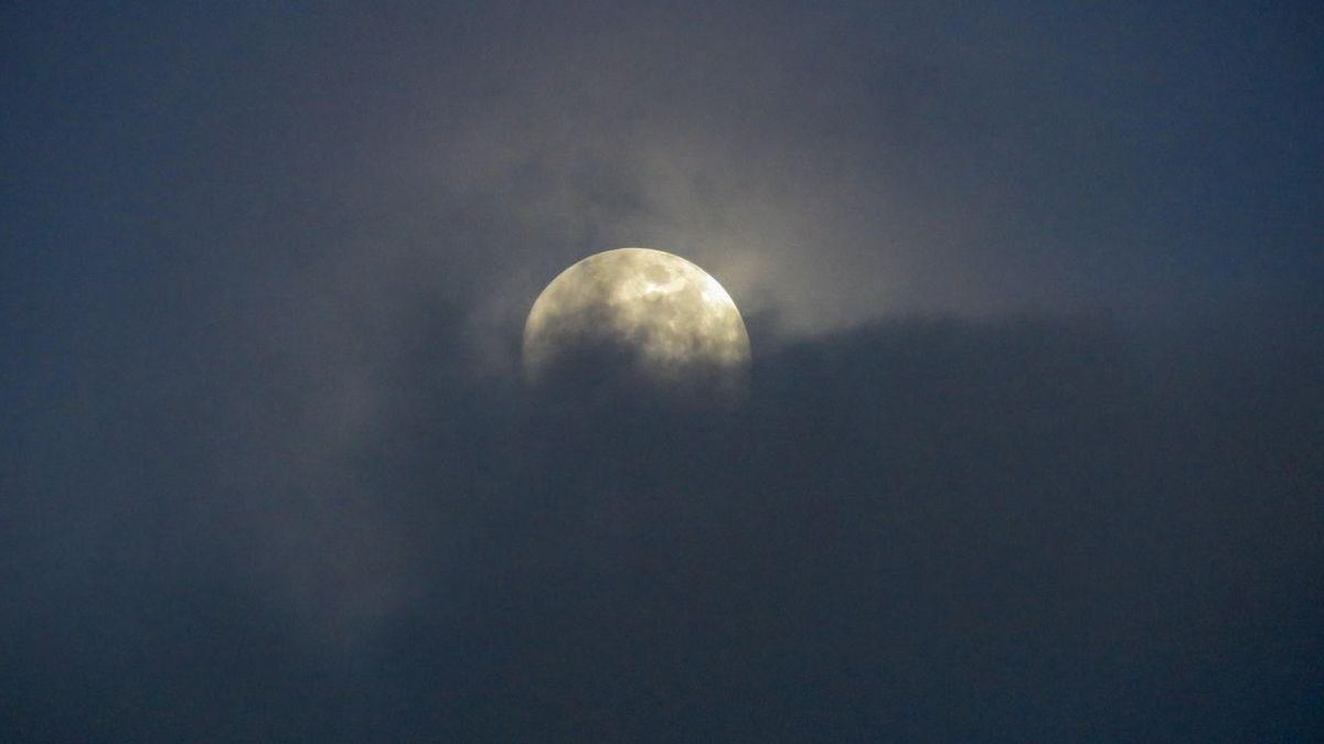 La Luna se está oxidando por culpa del viento que sopla desde la Tierra