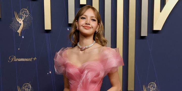 Lisa Gets Glam in a Pink Lever Couture Dress at Emmys 2025 | 2025 Emmy Awards, Emmy Awards, Lisa