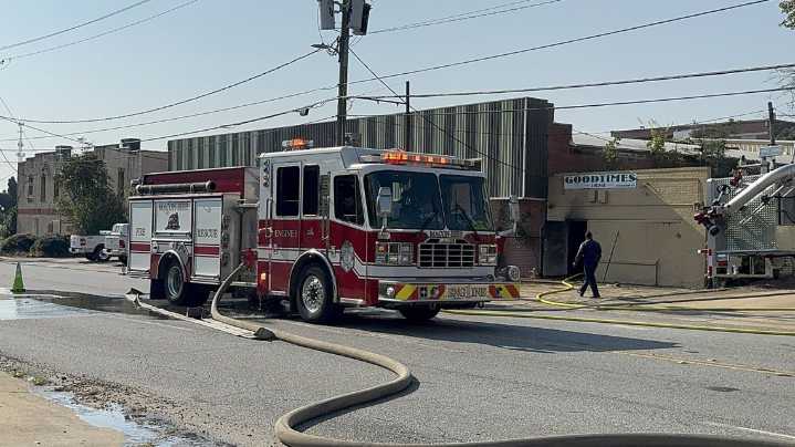 Fire in abandoned business on Walnut Street in Macon, no damage to surrounding buildings