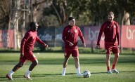Preocupa Cetré en Estudiantes: el colombiano no pudo terminar la práctica a días del cruce ante Flamengo