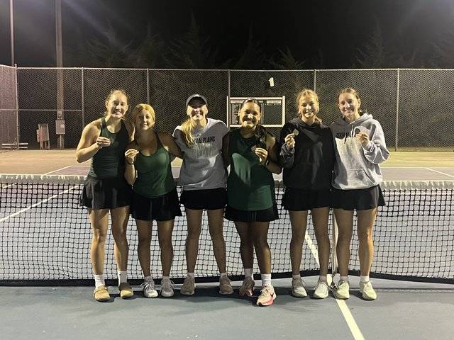 Oilers win home tennis title