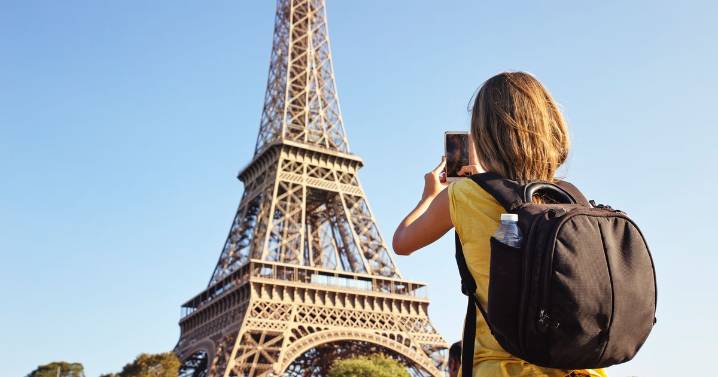 Brits given travel warning for France due to disruptions this week