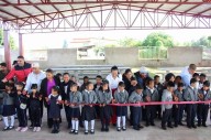 Ariadna Ayala entrega techado escolar en Atlixco que beneficiará a 175 alumnos