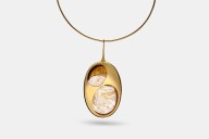 How do you write about 200 years of jewellery history? Curator and expert Melanie Grant took on the challenge