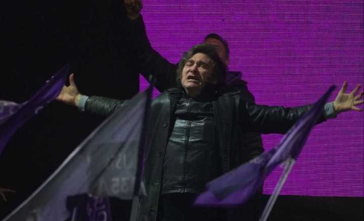 Milei, iracundo en el cierre de campaña: "Se metieron con mi hermana"