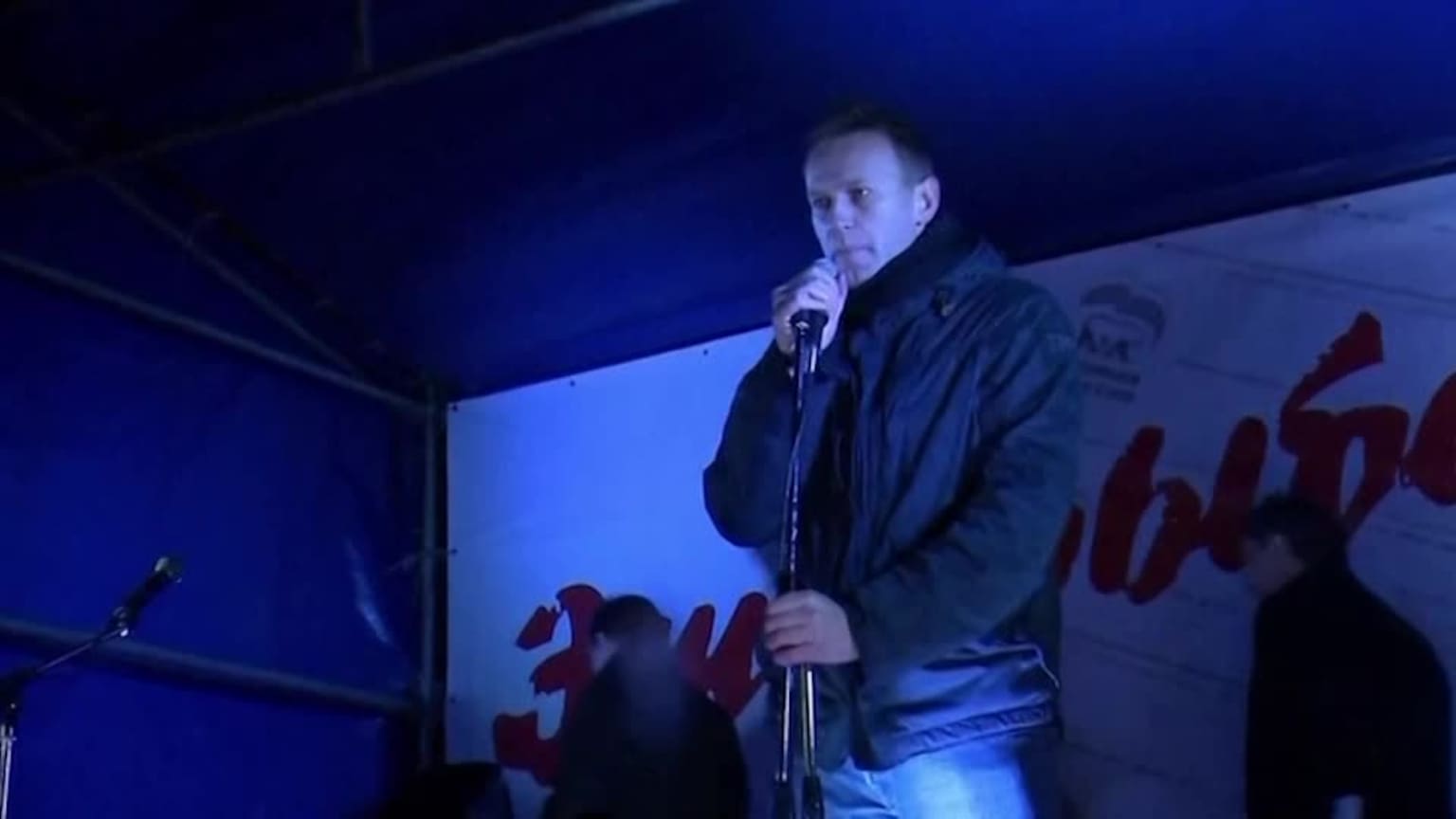 Yulia Navalnaya says foreign tests show her husband was poisoned