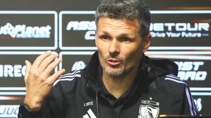 "Los clásicos se ganan": Fernando Ortiz es presentado en Colo Colo y aclara que va por nuevo triunfo ante la "U" en la Supercopa