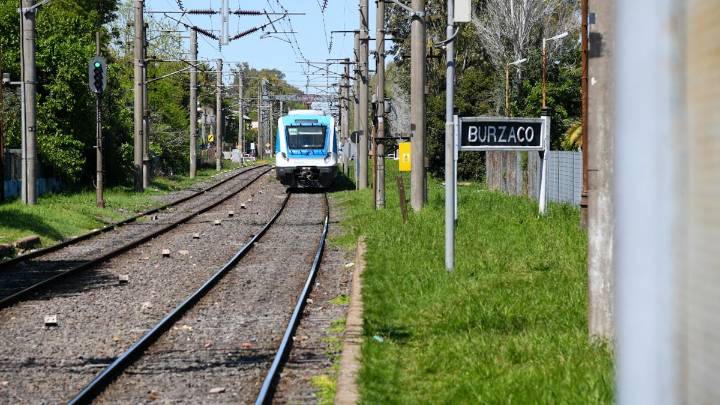 Atención usuarios del tren Roca: siguen las demoras y hay cancelaciones