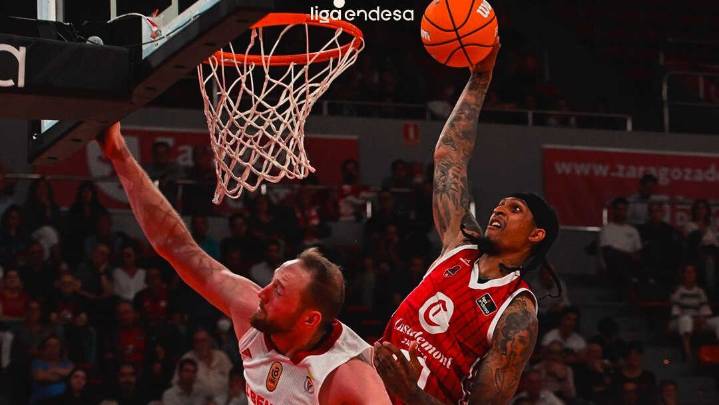 Casademont Zaragoza vence en un accidentado partido de presentación en el Príncipe Felipe