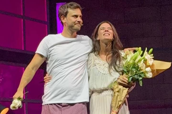 "Hermosa y única". Gimena Accardi y Andrés Gil celebraron el final de su obra teatral y Nicolás Vázquez reaccionó