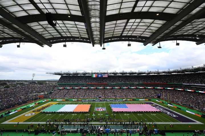 Steelers backup QB mugged, robbed in Ireland