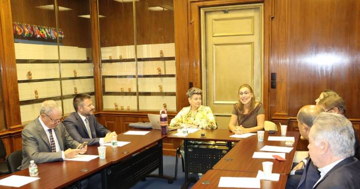 Primera dama de Guatemala resalta programas sociales en foro de CEAPI y The Adam Smith Center