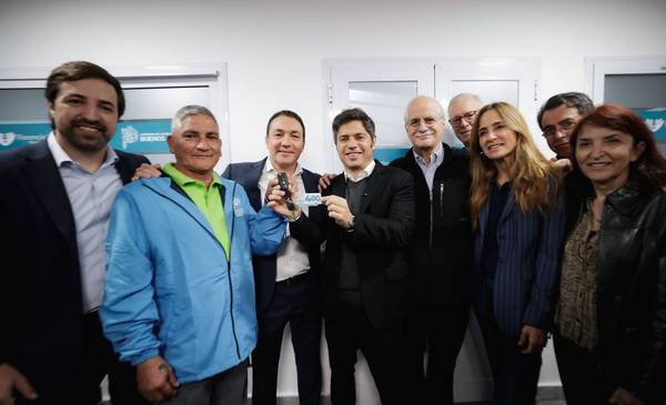 Rumbo a octubre: Kicillof y Taiana inauguraron un centro de salud