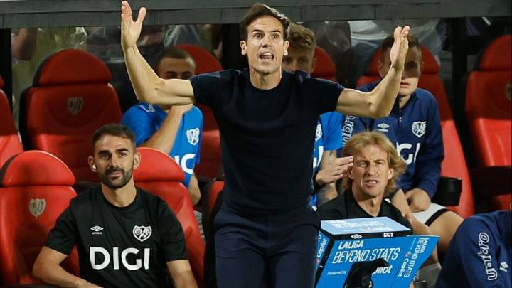 Iñigo Pérez muestra su descontento por la "ineficiencia" de los protocolos VAR