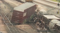 Train derails in Fort Worth, no public threat reported