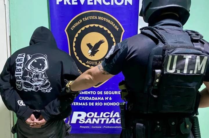 Motochorro detenido en pleno centro de Las Termas tras robar una cartera