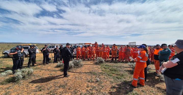 Family 'devastated' as search continues for missing boy Gus in South Australia