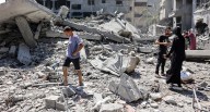 Israel destruye otro gran edificio de viviendas en ciudad de Gaza, el tercero en tres días