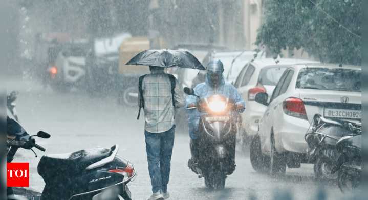 Delhi Weather Today: Heavy rains batter Delhi-NCR, IMD issues 'orange alert'; traffic crawls, IndiGo warns of flight delays
