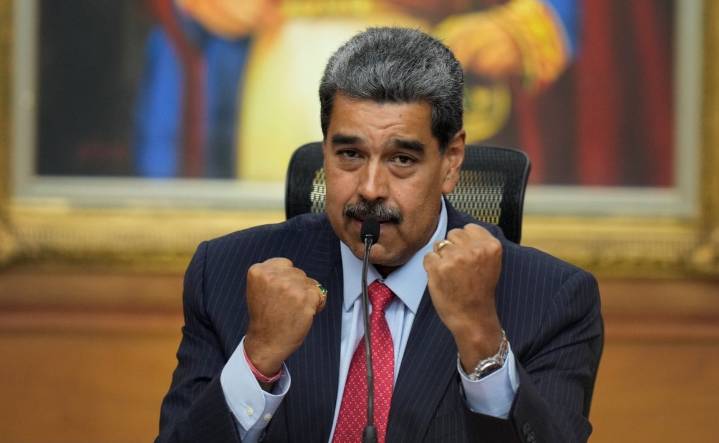 Si va a invadir Venezuela, "venga de primera", dice Maduro a gobernadora de Puerto Rico; "la van a esperar las mujeres venezolanas"