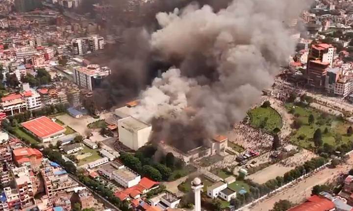 Crisis en Nepal: protestas masivas, represión y vacío de poder
