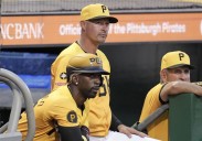 Pirates extend manager Don Kelly's contract