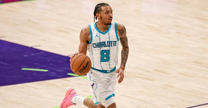 Lakers sign Nick Smith Jr. to two