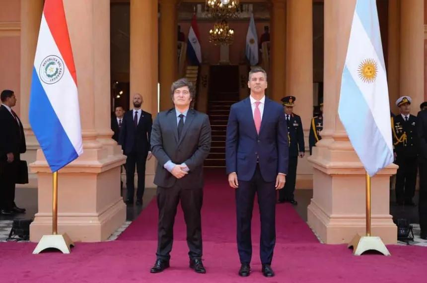 Milei se reunió con Santiago Peña en Paraguay tras disertar en la CPAC