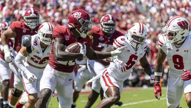 Ryan Williams, Bray Hubbard shine as Alabama beats the Badgers at Bryant