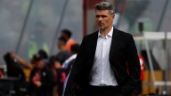 Fernando Ortiz, DT de Colo Colo, deja un claro mensaje para Vidal, habla del "9" que sigue y responde por cuestionada decisión