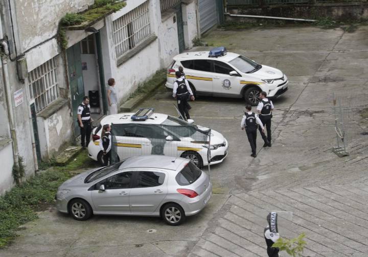 La Guardia Municipal identifica a 135 personas que duermen en los pabellones abandonados de Herrera