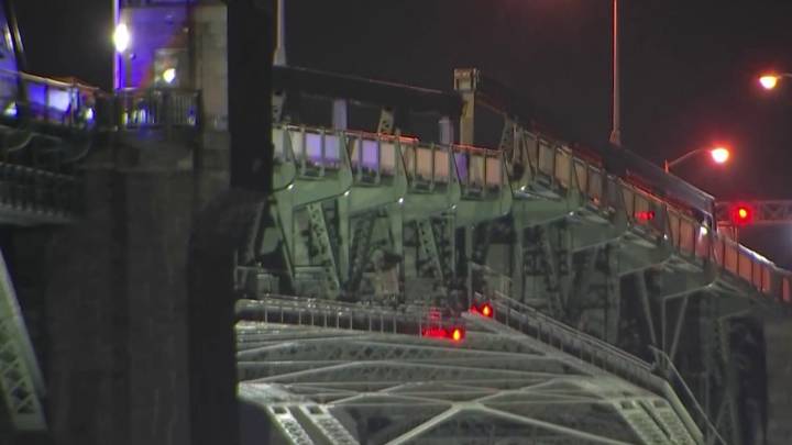 Tacony-Palmyra Bridge closed due to crash, officials say – NBC10 Philadelphia