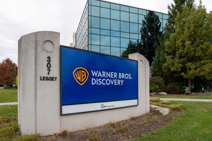 Warner Bros. Discovery: Don't Be Blindsided By The Paramount Skydance Bid (NASDAQ:WBD)