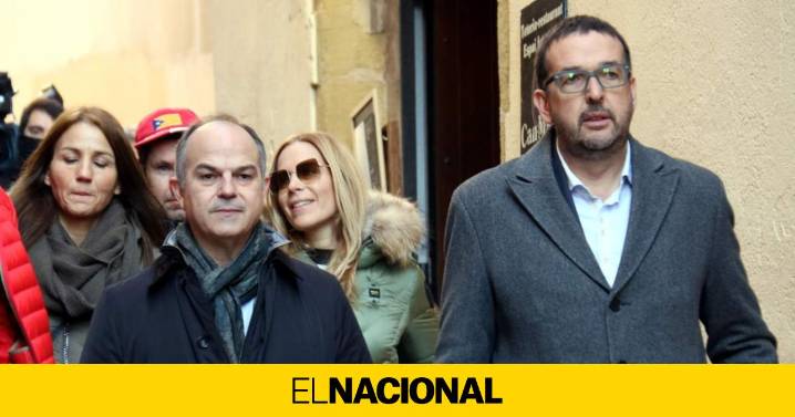 Alcaldes de Junts niegan la petición de un cambio de rumbo a la dirección: "Coincidimos totalmente"
