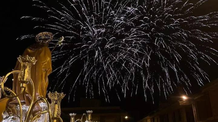 Ortuño se compromete a abonar la deuda pendiente de 2024 que pone en riesgo las fiestas de Orihuela