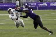 Deadspin | Northwestern rings up 526 yards in rout of Western Illinois