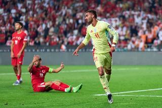 Goleó España por Eliminatorias