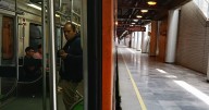 Metro CDMX festeja su cumpleaños con fallas: ¿Cuáles son las Líneas con retrasos de 15 minutos?