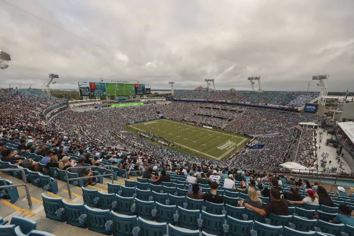 Why Was Panthers vs. Jaguars Game Delayed? When Will Week 1 Game In Jacksonville Resume? The Week 1 game between the Jacksonville Jaguars and the Carolina Panthers gets delayed due to extreme lightnin