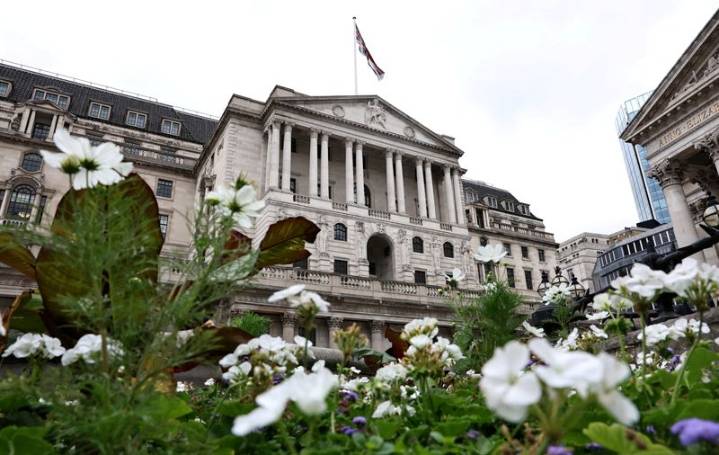 Bank of England poised to slow quantitative tightening, leave rates unchanged