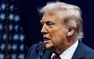 "No es mi firma": Trump insiste en negar carta de cumpleaños dirigida a Epstein tras publicación de los demócratas