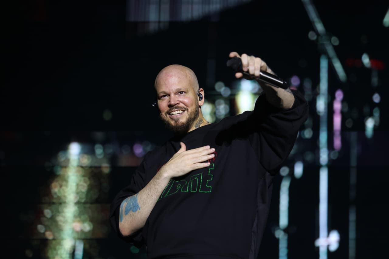 Música y denuncia: Residente se presentó ante 180 mil personas en el Zócalo de Ciudad de México