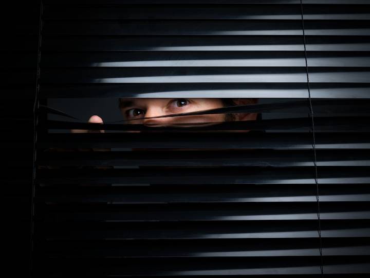 Miss Manners: I’m about to replace my fence; what kind of notice do I owe my neighbors?