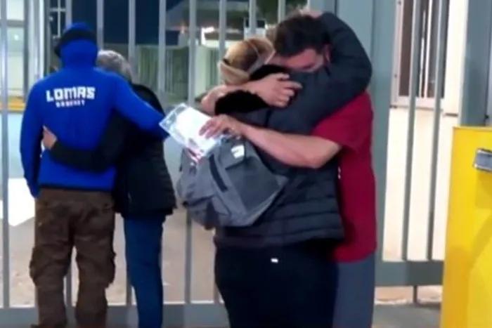 Llegó al país el vuelo con argentinos deportados por Estados Unidos: "No somos criminales"