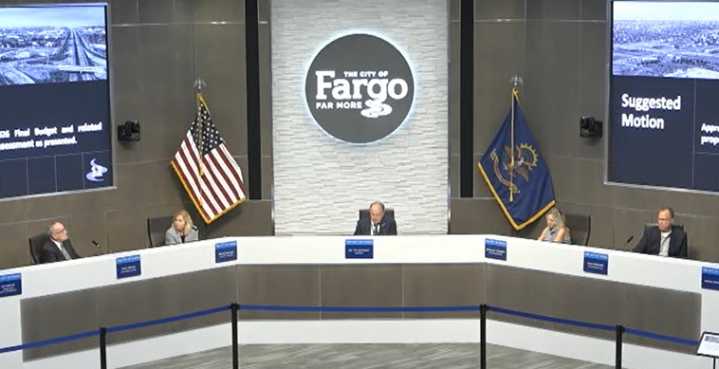 Budget for 2026 and making the mayor's job full-time pass Fargo City Commission 3