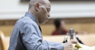 Defense expert's qualifications disputed in child rape case