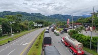El Ministerio de Transporte estudia la posibilidad de ampliar a doble calzada la variante en la vía Bogotá