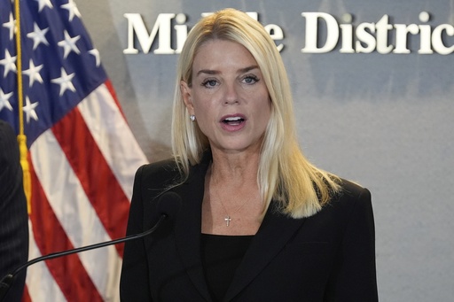 Federal agents seize more than 600K illegal vapes in nationwide crackdown